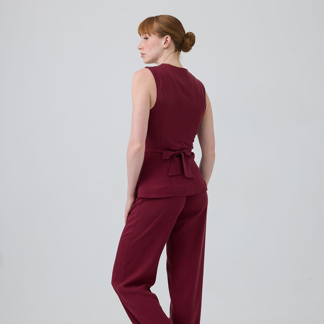 eight to eight Beaujolais Waistcoat