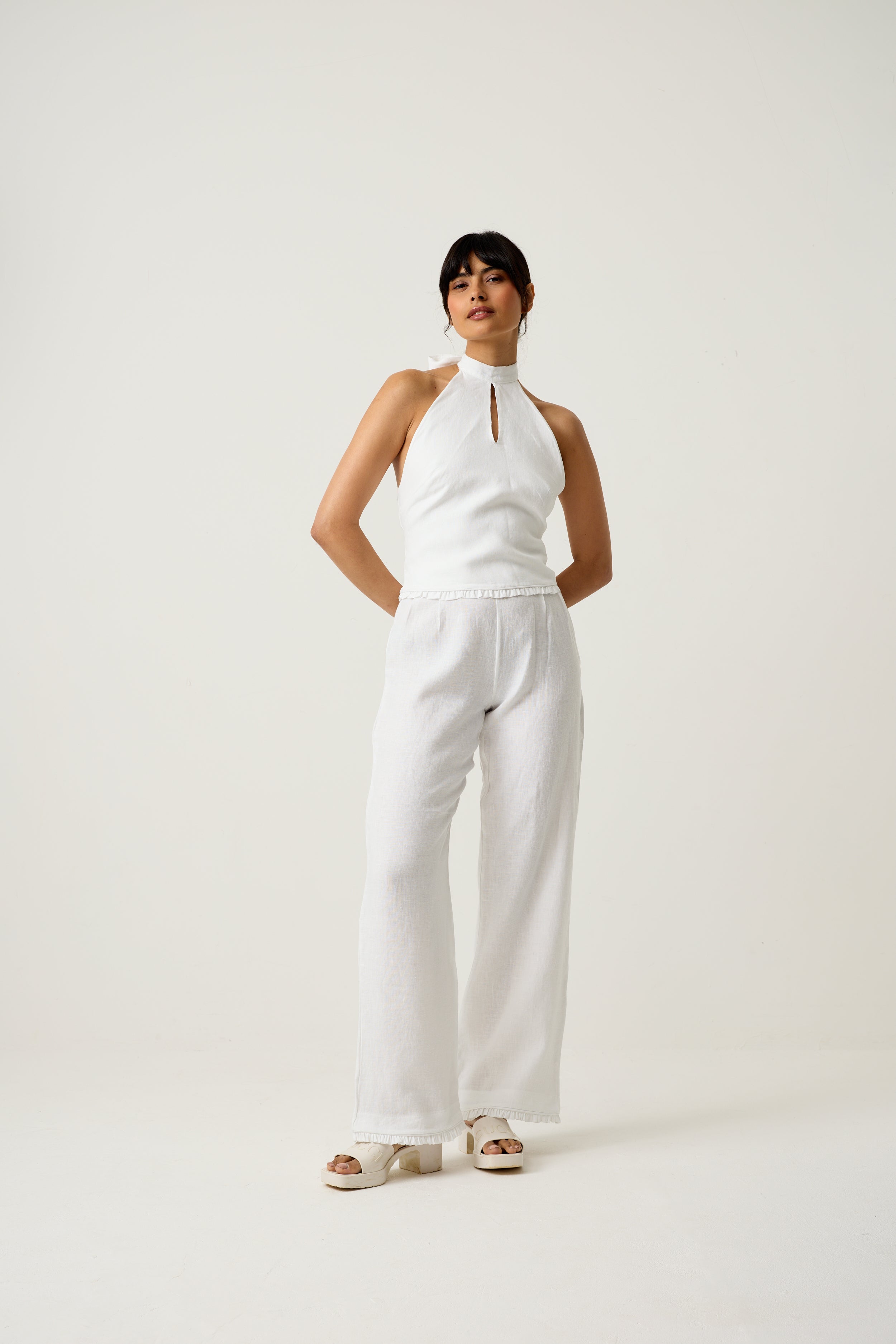 Beyond the Wallflower halter in Salt